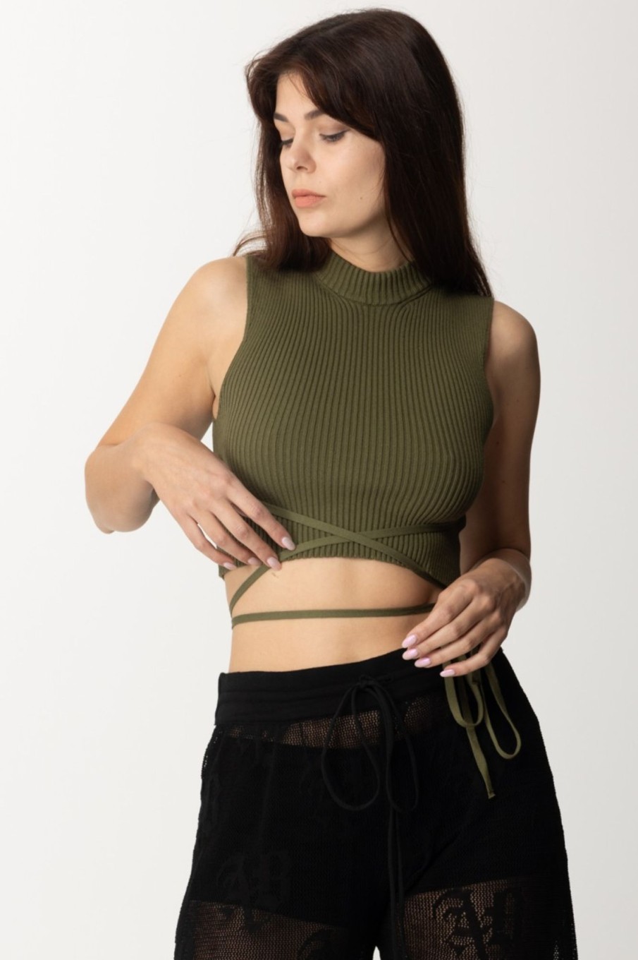 Aniye By Top Crop Con Criss-Cross Jenna Army Clearance