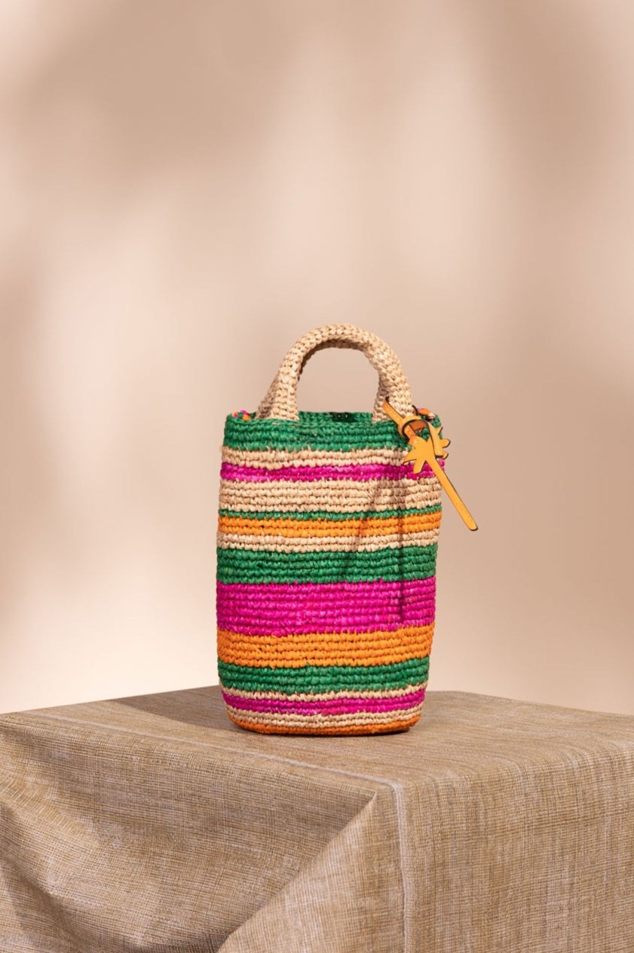 Manebi Borsa A Secchiello In Rafia A Righe Multicolor Clearance