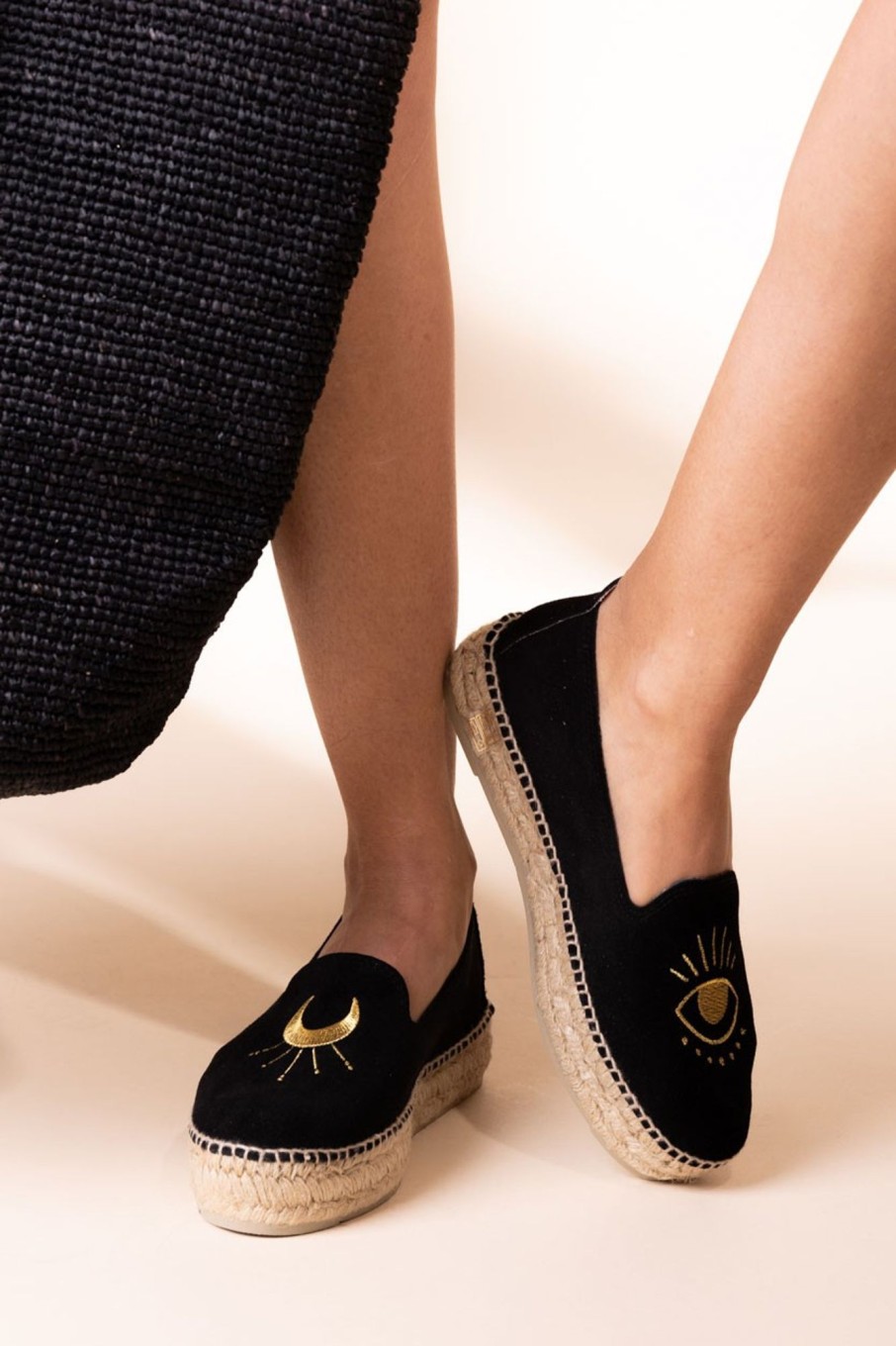 Manebi Espadrillas Con Ricamo Black/Gold Clearance