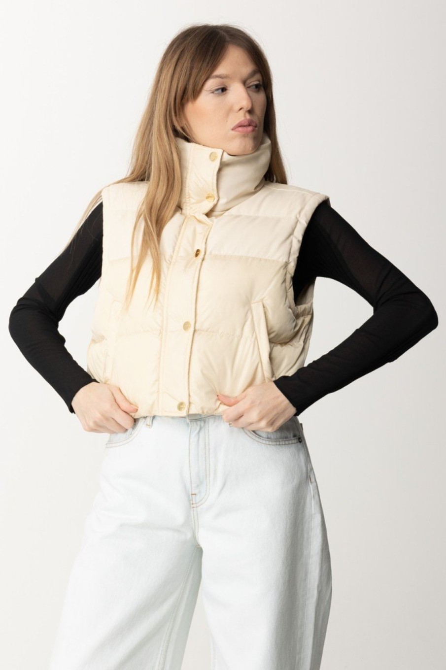 Pinko Gilet Corto Imbottito Con Collo Alto In Tecnotela Beige Nebbia Clearance