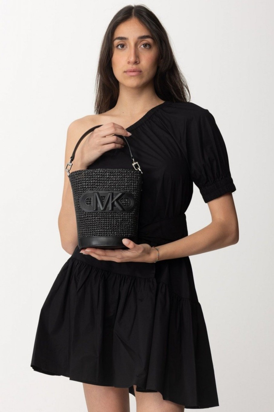 Michael Kors Borsa Bucket In Paglia Black/Black Online